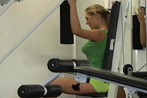 中国老太性业余视频